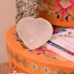 RELEASE RITUAL CANDLE GIFT BOX - with Affirmation Cards 🖤🤍 - Image 4